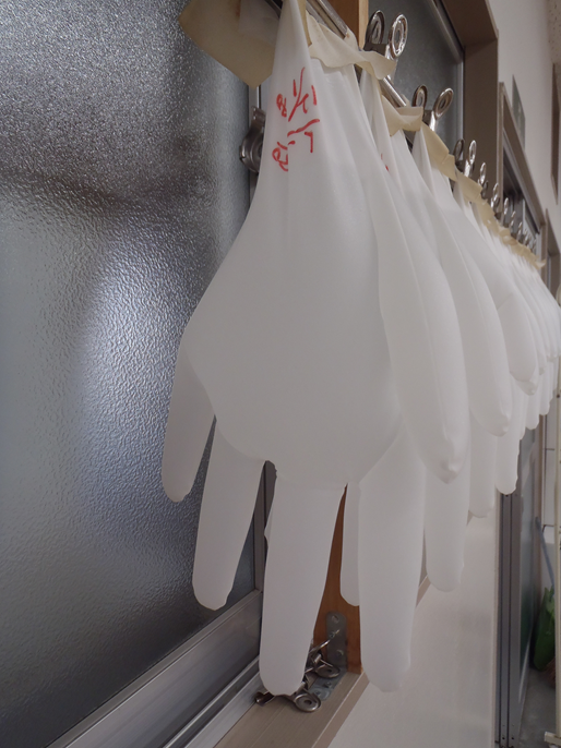 特に負荷がかかりやすい指先や指又もしっかりチェックします